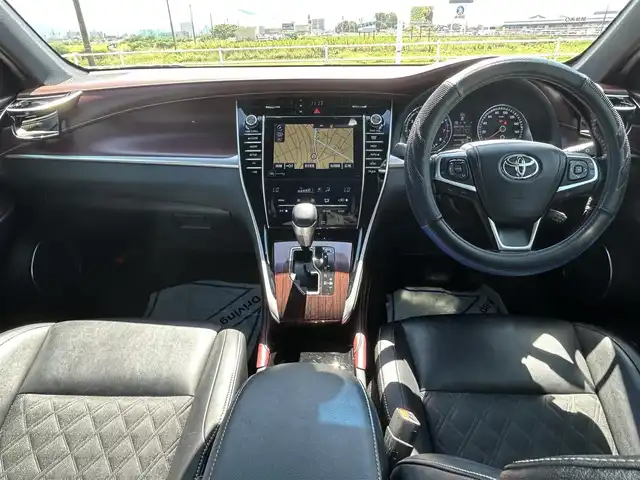 トヨタ ハリアー プレミアム 佐賀県 2015(平27)年 8.4万km スパークリングブラックパールクリスタルシャイン ワンオーナー/純正9インチナビゲーション/・AM/FM/CD/DVD/BT/フルセグTV/・バックカメラ/モデリスタエアロ（フロント/サイド/リヤ）/JBLプレミアムサウンドシステム/ハーフレザー/トヨタセーフティーパッケージ/・プリクラッシュセーフティ/・レーントレーシングサポート/・レーダークルーズコントロール/・レーンディパーチャーアラート/・オートマッチックハイビーム/・ロードサインアシスト/・先行車発進アラーム/・ドライバー異常時対応/・プロアクティブドライビングアシスト/・緊急時操舵支援/・フロントクロストラフィックアラート/・レーンチェンジアシスト/オートライト/純正18インチアルミホイール/前方ドライブレコーダー/プッシュスタート/アイドリングストップ/純正フロアマット/電格ウィンカーミラー/ドアバイザー/新車保証書/取扱説明書