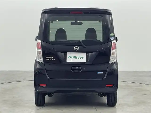日産 デイズ ルークス X 福岡県 2014(平26)年 7.9万km ブラック 社外メモリナビ　/アラウンドビューモニター　/ＥＴＣ　/片側電動スライドドア　/アイドリングストップ　/プッシュスタート　/スマートキー　/電動格納式ドアミラー　/ドアバイザー　/ＩＳＯＦＩＸ　/パワーウインドウ