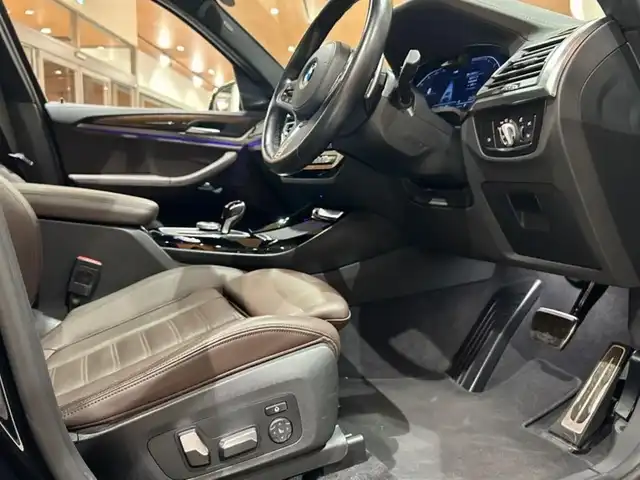 ＢＭＷ Ｘ３ xDrive20d Mスポーツ 道央・札幌 2022(令4)年 2.5万km サファイアブラックP メタリックペイント/セレクトパッケージ/　・電動パノラマガラスサンルーフ/　・harman/kardonサラウンド/　・ステアリングヒーター/　・リヤサイドウインドーローラーブラインド/　・リヤシートヒーター/ドライビングアシストプロフェッショナル/パーキングアシストプラス/純正HDDナビ/フルセグTV/360°カメラ/ワイヤレスチャージング/アダプティブLEDヘッドライト/オートマチックテールゲート