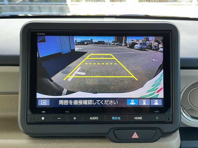 ホンダ Ｎ ＢＯＸ 山口県 2024(令6)年 0.6万km クリスタルブラックパール 純正8インチコネクトナビ/・フルセグテレビ/・Bluetooth接続オーディオ/・バックカメラ/ETC/ホンダセンシング/・衝突軽減ブレーキ/・踏み間違え衝突軽減システム/・急アクセル抑制機能/・路外逸脱抑制機能/・渋滞追従機能付きACC/・車線維持支援システム/・先行車発進お知らせ機能/・標識認識機能/・オートマチックハイビーム/・パーキングセンサーシステム/片側パワースライドドア/純正LEDヘッドライト/純正フロアマット/プッシュスタート/スマートキー/チップアップシート/保証書