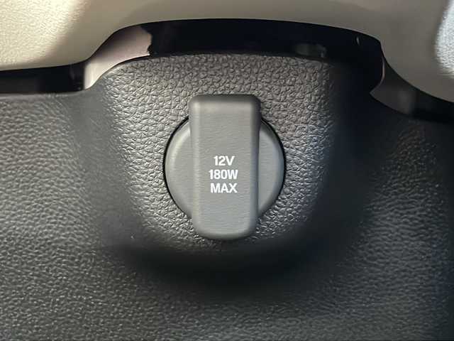 ホンダ Ｎ ＢＯＸ 山口県 2024(令6)年 0.6万km クリスタルブラックパール 純正8インチコネクトナビ/・フルセグテレビ/・Bluetooth接続オーディオ/・バックカメラ/ETC/ホンダセンシング/・衝突軽減ブレーキ/・踏み間違え衝突軽減システム/・急アクセル抑制機能/・路外逸脱抑制機能/・渋滞追従機能付きACC/・車線維持支援システム/・先行車発進お知らせ機能/・標識認識機能/・オートマチックハイビーム/・パーキングセンサーシステム/片側パワースライドドア/純正LEDヘッドライト/純正フロアマット/プッシュスタート/スマートキー/チップアップシート/保証書