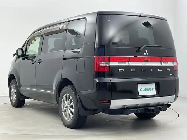 三菱 デリカＤ：５ D－Power package 新潟県 2017(平29)年 7.7万km ダイヤモンドブラックマイカ ヒッチメンバー/ディーラー純正メモリナビ/(GCX777W)/(CD.DVD.フルセグ.Bluetooth)/バックカメラ/革巻きステアリング/パドルシフト/キセノンオートライト/フォグランプ/両側パワースライドドア/前後ドライブレコーダー/前席シートヒーター/電動格納ミラー/純正フロアマット/スマートキー