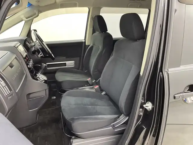 三菱 デリカＤ：５ D－Power package 新潟県 2017(平29)年 7.7万km ダイヤモンドブラックマイカ ヒッチメンバー/ディーラー純正メモリナビ/(GCX777W)/(CD.DVD.フルセグ.Bluetooth)/バックカメラ/革巻きステアリング/パドルシフト/キセノンオートライト/フォグランプ/両側パワースライドドア/前後ドライブレコーダー/前席シートヒーター/電動格納ミラー/純正フロアマット/スマートキー