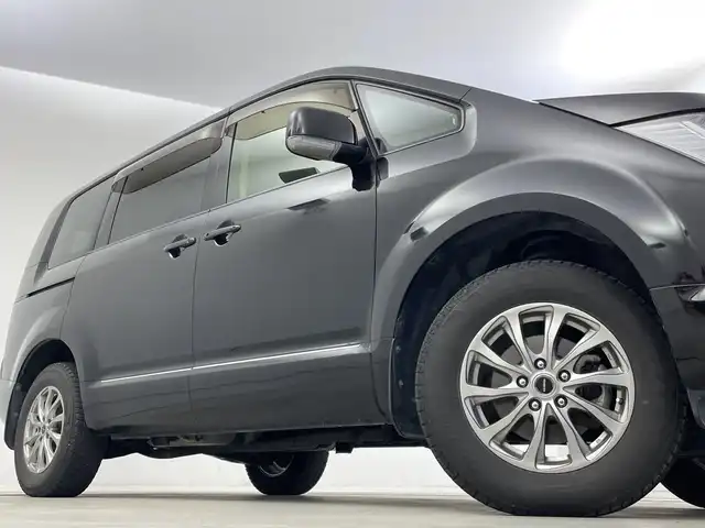 三菱 デリカＤ：５ D－Power package 新潟県 2017(平29)年 7.7万km ダイヤモンドブラックマイカ ヒッチメンバー/ディーラー純正メモリナビ/(GCX777W)/(CD.DVD.フルセグ.Bluetooth)/バックカメラ/革巻きステアリング/パドルシフト/キセノンオートライト/フォグランプ/両側パワースライドドア/前後ドライブレコーダー/前席シートヒーター/電動格納ミラー/純正フロアマット/スマートキー