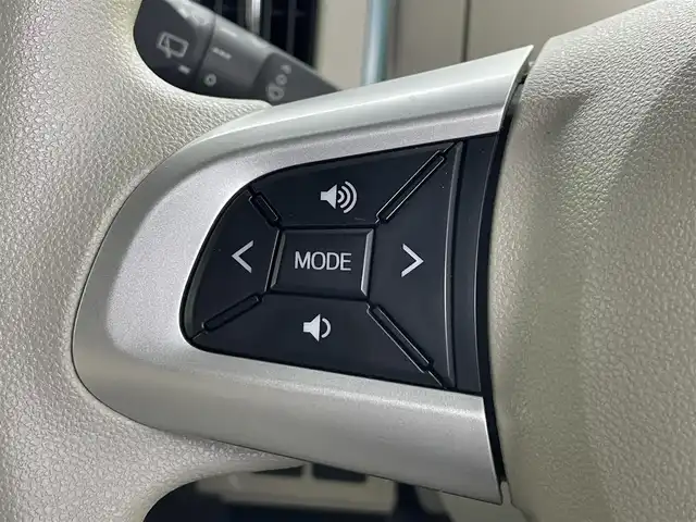 ダイハツ ムーヴ キャンバス X メイクアップ リミテッド SAⅢ 埼玉県 2018(平30)年 5.2万km パールホワイトⅢ/ファインミントメタリック 2トーン 純正８型ナビ　Ｂｌｕｅｔｏｏｔｈ　アラウンドビューモニター　両側パワースライドドア　コーナーセンサー　オートハイビーム　衝突軽減システム　ドライブレコーダー　スマートキー レーンキープアシスト ＥＴＣ