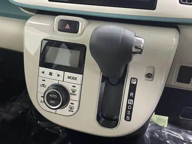 ダイハツ ムーヴ キャンバス X メイクアップ リミテッド SAⅢ 埼玉県 2018(平30)年 5.2万km パールホワイトⅢ/ファインミントメタリック 2トーン 純正８型ナビ　Ｂｌｕｅｔｏｏｔｈ　アラウンドビューモニター　両側パワースライドドア　コーナーセンサー　オートハイビーム　衝突軽減システム　ドライブレコーダー　スマートキー レーンキープアシスト ＥＴＣ