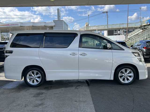 トヨタ ヴェルファイア 2．4Z 京都府 2011(平23)年 5.1万km ホワイトパールクリスタルシャイン 純正8インチナビ/フリップダウンモニター/デジタルインナーミラー/純正エアロ/ワンセグテレビ/クリアランスソナー/ワンオーナー/ドライブレコーダー前後/バックカメラ/オールオートウィンド/プッシュスタート/ビルトインETC/両側パワースライドドア/電動格納ミラー/ウィンカーミラー