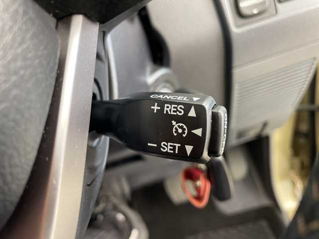 トヨタ ランドクルーザー AX 鹿児島県 2024(令6)年 2.4万km ベージュ アルパイン製ナビ/（フルセグ/Bluetooth）　/クルーズコントロール　/バックカメラ　/ＥＴＣ　/前後ドライブレコーダー　/オートハイビーム　/レーンディパーチャーアラート　/純正フロアマット　/ＬＥＤヘッドライト　/h祖い純正ＡＷ　/ダウンヒルアシストコントロール/電動格納ミラー/リモコンキー