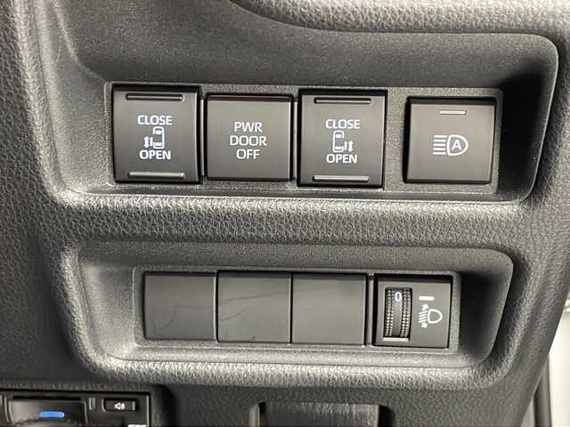 トヨタ シエンタ ハイブリッド G 沖縄県 2023(令5)年 2.4万km ホワイトパールクリスタルシャイン 純正８型ディスプレイオーディオ/　(Bluetooth FM/AM)/アラウンドビューモニター　/両側パワースライドドア　/ＬＥＤヘッドライト　/アダプティブクルーズコントロール　/プッシュスタート　/スマートキー　　/スペアキー/レーンキープアシスト/オートライト/オートマチックハイビーム/ETC