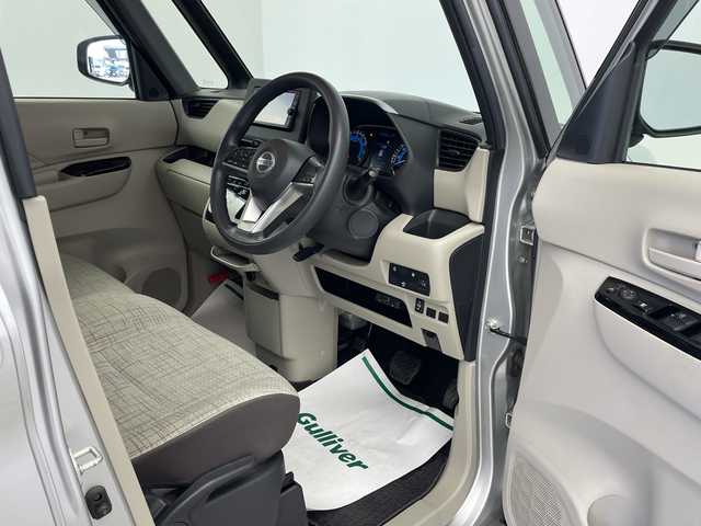 日産 ルークス X 鹿児島県 2021(令3)年 4.3万km スターリングシルバーM 純正SDナビ/（AM/FM/CD/Bluetooth/フルセグ）/アラウンドビューモニター/片側パワースライドドア/ETC/ドライブレコーダー/エマージェンシーブレーキ/コーナーセンサー/ステアリングリモコン/純正フロアマット/スマートキー/アイドリングストップ