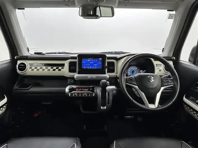 スズキ クロスビー HYBRID MZ 岡山県 2019(平31)年 7.7万km ミネラルグレーメタリック 3トーンコーディネート 純正ナビ　衝突軽減ブレーキシステム　アラウンドビューモニター　シートヒーター　クルーズコントロール　ビルトインＥＴＣ　ＬＥＤヘッドライト　Ｂｌｕｅｔｏｏｔｈ　フルセグＴＶ　ＵＳＢ接続　コーナーセンサー