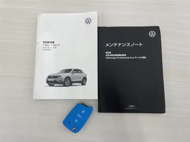 フォルクスワーゲン ＶＷ Ｔ－ロック TDI スポーツ 高知県 2021(令3)年 2.5万km ラベンナブルーメタリック 登録時走行距離24691km/メーカーオプションナビ/【通信モジュール内蔵/AM/FM/Bluetooth/オーディオ/ハンズフリーフォン/ジェスチャーコントロール/コネクティビティ機能】/デジタルメータークラスター/バックカメラ/ハーフレザー/パワーバックドア/アダプティブクルーズコントロール/レーンキープアシストシステム/スタティックコーナリングライト/ハイビームアシスト/リヤビューカメラ/デイタイムランニングライト/ブラインドスポットディテクション/ドライバー疲労検知システム/パークディスタンスコントロール/オプティカルパーキングシステム/リヤトラフィックアラート/プリクラッシュブレーキシステム/プロアクティブ・オキュパント・プロテクション/エレクトロニック・スタビリティ・コントロール/ブレーキアシスト/LEDヘッドライト（オートハイトコントロール機能付）/オートライト/フォグランプ（フロント）/フォグランプ（リヤ）/レインセンサー/電動格納式リモコンドアミラー/ドライブレコーダー/純正フロアマット/整備記録簿/取扱説明書/ビルトインETC2.0