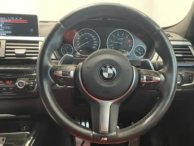 ＢＭＷ ３２０ｉ Mスポーツ 愛知県 2013(平25)年 2.9万km アルピンホワイトⅢ 赤レザーシート　/シートヒーター　/ｉＤｒｉｖｅＨＤＤナビ　/Ｂｌｕｅｔｏｏｔｈ　/バックカメラ　/クルーズコントロール　/レーンキープアシスト　/パワーシート　/ドライブレコーダー　/ＥＴＣ２．０　/オートライト/レインセンサー/プッシュスタート/アイドリングストップ