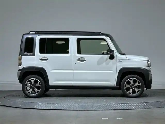 スズキ ハスラー Jスタイル ターボ 愛媛県 2021(令3)年 1.9万km ピュアホワイトパール/ガンメタリック2トーン 社外ディスプレイオーディオ(PVH-9300DVSZS)/衝突被害軽減ブレーキ/コーナーセンサー/レーンキープアシスト/パドルシフト/ステアリングスイッチ/オートライト/フォグランプ/アイドリングストップ/ウィンカーミラー/クルーズコントロール/プッシュスタート/ETC/保証書/取扱説明書