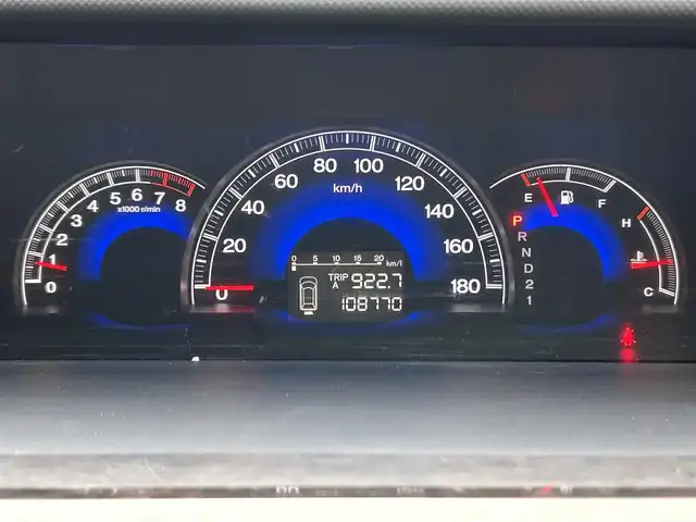 ホンダ エリシオン GエアロHDDナビスマートセレ 山形県 2010(平22)年 10.9万km プレミアムホワイトパール 純正HDDナビ/FM/AM/DVD/CD/ワンセグTV/両側パワースライド/純正16インチAW/盗難防止装置/AUTOライト/キセノンライト/フォグランプ/3列シート/ETC/ダブルエアバック/バックカメラ/チップアップシート/ハーフレーザーシート/純正マット/純正バイザー/夏タイヤ積載/保証書/取扱説明書