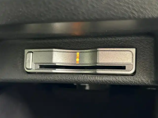 ホンダ エリシオン GエアロHDDナビスマートセレ 山形県 2010(平22)年 10.9万km プレミアムホワイトパール 純正HDDナビ/FM/AM/DVD/CD/ワンセグTV/両側パワースライド/純正16インチAW/盗難防止装置/AUTOライト/キセノンライト/フォグランプ/3列シート/ETC/ダブルエアバック/バックカメラ/チップアップシート/ハーフレーザーシート/純正マット/純正バイザー/夏タイヤ積載/保証書/取扱説明書