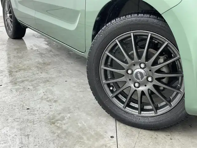 スズキ スペーシア HYBRID X 2トーン 福島県 2019(令1)年 5.3万km ツールグリーンパールメタリック/ブラック2トーン ＳＤナビゲーション　/【AM/FM/DVD/CD/Bluetooth/フルセグ】/型番:AVN-R10W/衝突被害軽減システム　/両側パワースライドドア　/シートヒーター　/コーナーセンサー　/車線逸脱警報　/オートマチックハイビーム　/・ＨＩＤライト　/・オートライト　/プッシュスタート　/・スマートキー/ルーフレール/ターボ車/横滑り防止装置/取扱説明書/