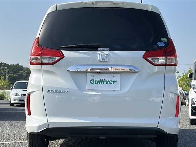 ホンダ フリード＋ G ホンダセンシング 千葉県 2017(平29)年 8万km ホワイトオーキッドパール ナビ　バックカメラ　レーンアシスト　ホンダセンシング　レーダークルーズ　ＥＴＣ　両側パワースライドドア　ドラレコ　ＢＴ　１５インチＡＷ　ＬＥＤライト　オートライト　モデューロエアロ　フォグライト