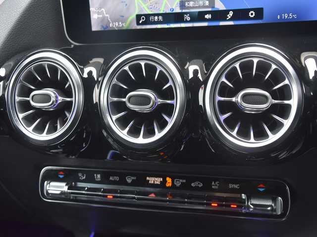メルセデス・ベンツ Ｍ・ベンツ Ｂ１８０ 和歌山県 2019(令1)年 6.6万km ポーラホワイト レザーエクスクルーシブパッケージ/ナビ　/360度カメラ/黒革シート/パナメリカーナグリル/純正18インチアルミ/ETC/TV/アンビエントライト/ヘッドアップディスプレイ/BSM/LKA/ACC
