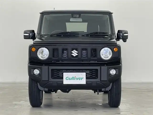 スズキ ジムニー XC 群馬県 2025(令7)年 0.1万km未満 ブルーイッシュブラックパール3 届出済未使用車　登録時走行距離16km/スズキセーフティサポート/・デュアルセンサーブレーキサポート/・車線逸脱警報機能/・ふらつき警報機能/・先行車発進お知らせ機能/・ハイビームアシスト/・標識認識/リヤパーキングセンサー/クルーズコントロール/前席シートヒーター/LEDヘッドライト/フォグランプ/純正16インチアルミホイール/ダウンヒルアシストコントロール/プッシュスタート/スマートキー