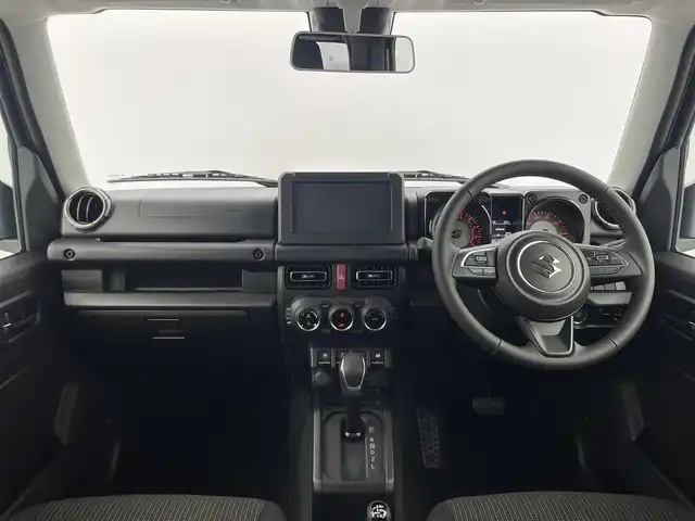スズキ ジムニー XC 群馬県 2025(令7)年 0.1万km未満 ブルーイッシュブラックパール3 届出済未使用車　登録時走行距離16km/スズキセーフティサポート/・デュアルセンサーブレーキサポート/・車線逸脱警報機能/・ふらつき警報機能/・先行車発進お知らせ機能/・ハイビームアシスト/・標識認識/リヤパーキングセンサー/クルーズコントロール/前席シートヒーター/LEDヘッドライト/フォグランプ/純正16インチアルミホイール/ダウンヒルアシストコントロール/プッシュスタート/スマートキー
