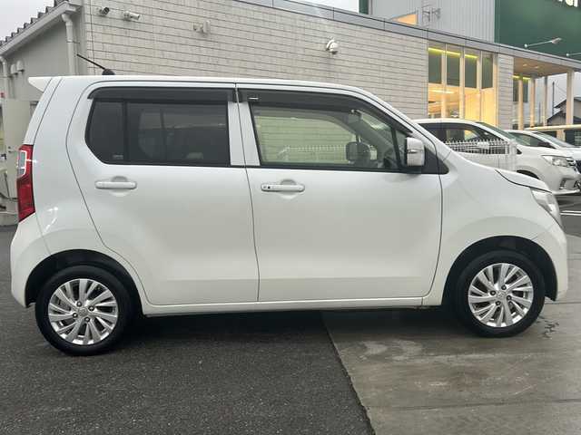 スズキ ワゴンＲ FX－LTD 山梨県 2016(平28)年 5.5万km クリスタルホワイトP 純正ナビ/CD/地デジ/ipod/AUX/SD/運転席シートヒーター/純正14インチアルミホイール/純正フロアマット/ステアリングリモコン/ハロゲンヘッドライト/スマートキー