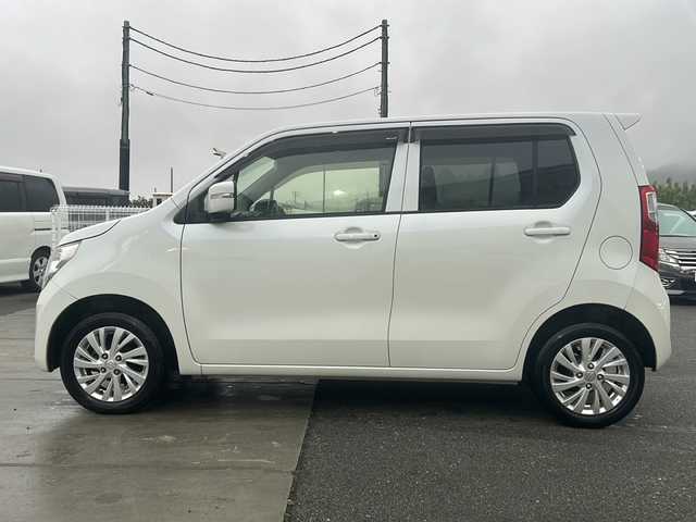 スズキ ワゴンＲ FX－LTD 山梨県 2016(平28)年 5.5万km クリスタルホワイトP 純正ナビ/CD/地デジ/ipod/AUX/SD/運転席シートヒーター/純正14インチアルミホイール/純正フロアマット/ステアリングリモコン/ハロゲンヘッドライト/スマートキー