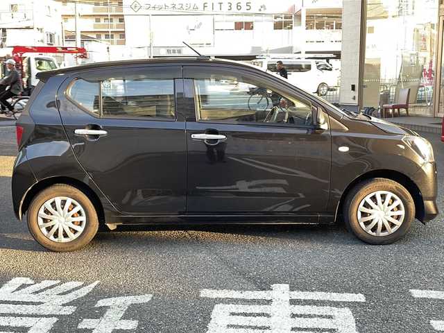 ダイハツ ミラ イース L SAⅢ 大阪府 2018(平30)年 6.1万km ブラックマイカメタリック 社外ナビ/メモリナビ/AVIC-RZ102/TV/AM/FM/BT/SD/ワンセグテレビ/コーナーセンサー/ドアバイザー/ETC/記録簿/保証書/取扱説明書