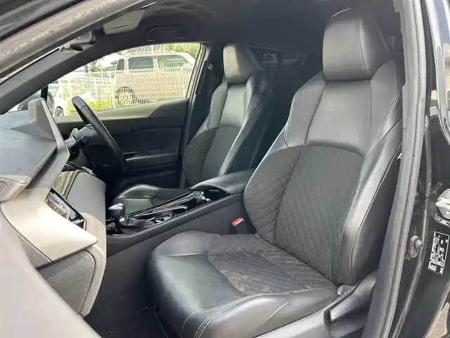 トヨタ Ｃ－ＨＲ G－T モード ネロ セーフティプラス 愛知県 2020(令2)年 5万km ブラックマイカ ワンオーナー/４ＷＤ/純正8インチT-Connectナビ/(フルセグTV/Bluetooth/AM/FM/Apple CarPlay/Android Auto)/社外カメラ(バック・フロント・サイド・全方位)/パーキングアシスト/前後コーナーセンサー/クルーズコントロール追従走行有り/レーンキープアシスト/衝突被害軽減システム/横滑り防止装置/シートヒーター/ステアリングスイッチ/ビルトインETC/前後ドライブレコーダー(DC-DR652)/TRDマッドフラップ/スペアキー1本