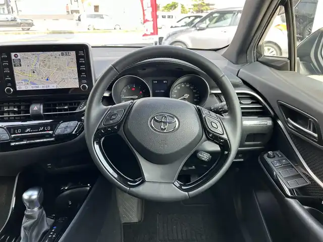トヨタ Ｃ－ＨＲ G－T モード ネロ セーフティプラス 愛知県 2020(令2)年 5万km ブラックマイカ ワンオーナー/４ＷＤ/純正8インチT-Connectナビ/(フルセグTV/Bluetooth/AM/FM/Apple CarPlay/Android Auto)/社外カメラ(バック・フロント・サイド・全方位)/パーキングアシスト/前後コーナーセンサー/クルーズコントロール追従走行有り/レーンキープアシスト/衝突被害軽減システム/横滑り防止装置/シートヒーター/ステアリングスイッチ/ビルトインETC/前後ドライブレコーダー(DC-DR652)/TRDマッドフラップ/スペアキー1本