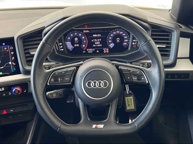 アウディ Ａ１ SB 25TFSI Sライン 秋田県 2021(令3)年 3.2万km 黄Ⅱ 純正ナビ　/フルセグTV/BT/AM/FM/AppleCarPlay/AndroidAuto/衝突被害軽減ブレーキ　/レーダークルーズコントロール　/パドルシフト　/レーンキープアシスト　/クリアランスソナー　/ブラインドスポットモニター　/バックカメラ　/ＥＴＣ２．０　/純正前後ドライブレコーダー　/前席シートヒーター/アイドリングストップ/純正フロアマット/純正アルミホイール