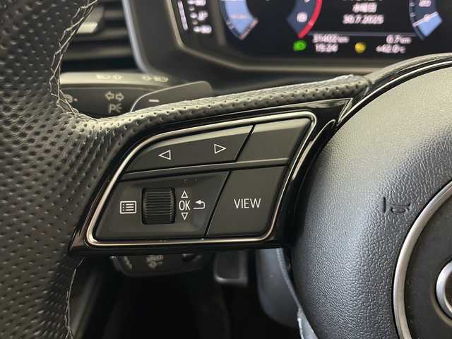 アウディ Ａ１ SB 25TFSI Sライン 秋田県 2021(令3)年 3.2万km 黄Ⅱ 純正ナビ　/フルセグTV/BT/AM/FM/AppleCarPlay/AndroidAuto/衝突被害軽減ブレーキ　/レーダークルーズコントロール　/パドルシフト　/レーンキープアシスト　/クリアランスソナー　/ブラインドスポットモニター　/バックカメラ　/ＥＴＣ２．０　/純正前後ドライブレコーダー　/前席シートヒーター/アイドリングストップ/純正フロアマット/純正アルミホイール