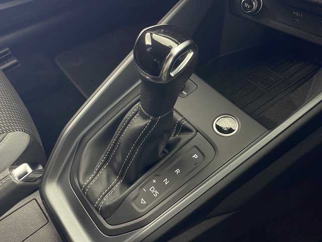 アウディ Ａ１ SB 25TFSI Sライン 秋田県 2021(令3)年 3.2万km 黄Ⅱ 純正ナビ　/フルセグTV/BT/AM/FM/AppleCarPlay/AndroidAuto/衝突被害軽減ブレーキ　/レーダークルーズコントロール　/パドルシフト　/レーンキープアシスト　/クリアランスソナー　/ブラインドスポットモニター　/バックカメラ　/ＥＴＣ２．０　/純正前後ドライブレコーダー　/前席シートヒーター/アイドリングストップ/純正フロアマット/純正アルミホイール