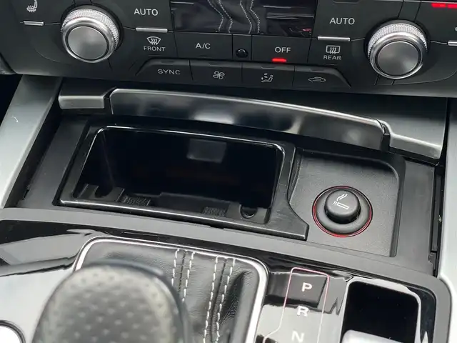 アウディ Ａ７ SB 2.0 TFSI クワトロ S LINE P 山梨県 2017(平29)年 2.6万km ミトスブラックメタリック SR /マトリクスLED /アシスタンス /黒革/BOSE/純正ＭＭＩナビ/バックカメラ/フルセグ/ＢＴ/ＣＤ/ＤＶＤ/ＡＵＸ/ＵＳＢ/ＡＣＣ/ＬＫＡ/ＢＳＡ/Ａハイビーム/Ｐシート/シートヒーター/保証書/コンフォート/純正ドラレコ/純正１９ＡＷ