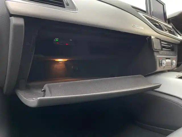 アウディ Ａ７ SB 2.0 TFSI クワトロ S LINE P 山梨県 2017(平29)年 2.6万km ミトスブラックメタリック SR /マトリクスLED /アシスタンス /黒革/BOSE/純正ＭＭＩナビ/バックカメラ/フルセグ/ＢＴ/ＣＤ/ＤＶＤ/ＡＵＸ/ＵＳＢ/ＡＣＣ/ＬＫＡ/ＢＳＡ/Ａハイビーム/Ｐシート/シートヒーター/保証書/コンフォート/純正ドラレコ/純正１９ＡＷ