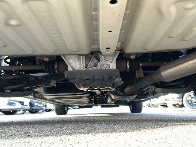 トヨタ ノア X 福島県 2014(平26)年 8.5万km ホワイトパールクリスタルシャイン 4WD 純正9インチナビ フルセグTV Bluetooth バックモニター ETC 横滑り防止 片側パワースライドドア オートライト 純正LEDヘッドライト フォグランプ 純正フロアマット リモコンキー