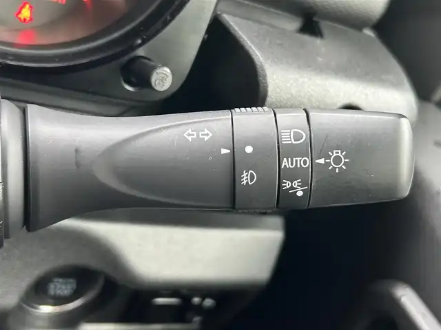 スズキ ジムニー シエラ JC 兵庫県 2023(令5)年 3.4万km シフォンアイボリーメタリックブラック2トーンルーフ 純正８インチSDナビ/バックカメラ/純正フロアマット/HDMI端子/USB入力端子/CD/DVD/クルーズコントロール/前後ドライブレコーダー/純正ドアバイザー/純正アルミホイール/シートヒーター/背面タイヤ/ステアリングリモコン
