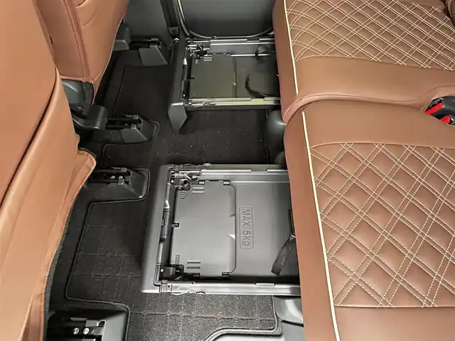 ダイハツ ムーヴ キャンバス セオリー G 大分県 2023(令5)年 0.6万km サンドベージュメタリック 純正SDナビ（NMZL-W73D）/Bluetooth/TV/CD/DVD/パワースライドドア（両側）/シートヒーター（D＋N席）/コーナーセンサー（前後）/オートブレーキホールド/アイドリングストップ/保温機能付きカップホルダー/電動格納ミラー/バックカメラ/USB・HDMI入力端子/ステアリングスイッチ/ベンチシート/スペアキー/純正フロアマット/革巻ステアリング/革巻シフトノブ/ドライブレコーダー/LED/ETC