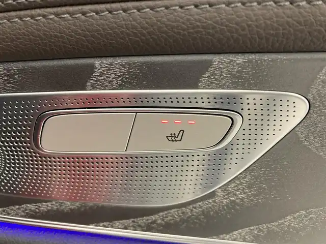 メルセデス・ベンツ ＣＬＳ２２０ｄ スポーツ エクスクルーシブPKG 熊本県 2019(平31)年 5.6万km ヒヤシンスレッド 純正ナビ/360°カメラ/サンルーフ/レザーシート/ヘッドアップディスプレイ/ブラインドスポットモニター/ETC2.0/アダプティブクルーズコントロール/フルセグTV/LEDヘッドライト/シートヒーター/シートエアコン/プッシュスタート/電動格納ミラー/Bluetooth接続