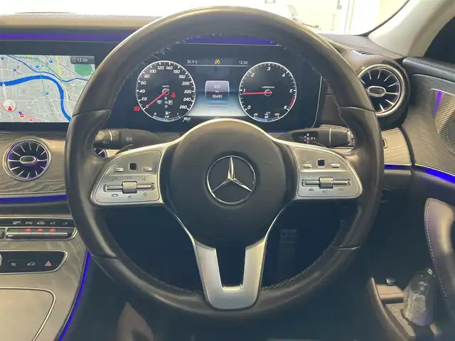 メルセデス・ベンツ ＣＬＳ２２０ｄ スポーツ エクスクルーシブPKG 熊本県 2019(平31)年 5.6万km ヒヤシンスレッド 純正ナビ/360°カメラ/サンルーフ/レザーシート/ヘッドアップディスプレイ/ブラインドスポットモニター/ETC2.0/アダプティブクルーズコントロール/フルセグTV/LEDヘッドライト/シートヒーター/シートエアコン/プッシュスタート/電動格納ミラー/Bluetooth接続