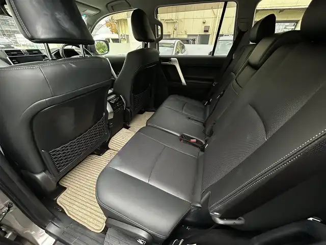 トヨタ ランドクルーザー プラド TZ－G 福岡県 2021(令3)年 3.5万km アバンギャルドブロンズメタリック ワンオーナー/純正ナビ/AM/FM/USB/ミラーキャスト/Bluetooth/クルーズコントロール/レーンキープ/パドルシフト/ハンズフリー/オートライト/オートマチックハイビーム/電動格納ミラー/横滑り/ライトウォッシャー/MTSモード/CRAWLモード/ECOモード/パワーシート（D/N)/シートメモリー（D)/パーキングアシスト/ビルドETC2.0/ドライブレコーダー（前後、SDカード有）/純正アルミホイール/社外フロアマット/保証書/取扱説明書/スペアキー×１