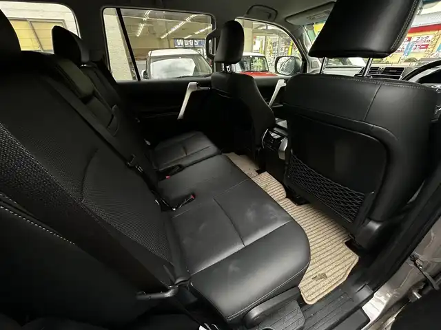 トヨタ ランドクルーザー プラド TZ－G 福岡県 2021(令3)年 3.5万km アバンギャルドブロンズメタリック ワンオーナー/純正ナビ/AM/FM/USB/ミラーキャスト/Bluetooth/クルーズコントロール/レーンキープ/パドルシフト/ハンズフリー/オートライト/オートマチックハイビーム/電動格納ミラー/横滑り/ライトウォッシャー/MTSモード/CRAWLモード/ECOモード/パワーシート（D/N)/シートメモリー（D)/パーキングアシスト/ビルドETC2.0/ドライブレコーダー（前後、SDカード有）/純正アルミホイール/社外フロアマット/保証書/取扱説明書/スペアキー×１