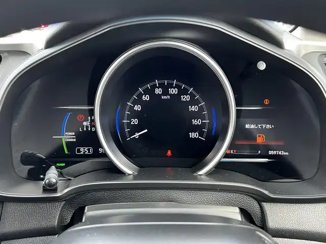 ホンダ フィット ハイブリット F 道央・札幌 2019(令1)年 6万km ルナシルバーM ４WD/寒冷地仕様/社外メモリー/SD/CD/DVD/BT/ワンセグ/ホンダセンシング/衝突被害軽減ブレーキ/横滑り防止装置/アダプティブクルーズコントロール/レーンキープアシスト/バックカメラ/アイドリングストップ/ビルトインETC/ワイパーデアイサー/プッシュスタート/スマートキー/ハロゲンヘッドライト/ヘッドライトレベライザー/電動格納ミラー/ヒーテッドドアミラー/ウィンカーミラー/社外フロアマット/ドアバイザー/ECON