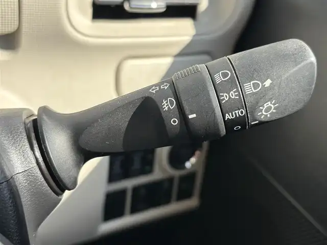 ダイハツ ムーヴ キャンバス X ブラックアクセント リミテッド SAⅢ 奈良県 2019(令1)年 3.5万km パールホワイトⅢ 純正8インチナビ [NSZN-X70D]/アラウンドビューカメラ /フルセグTV /両側パワースライドドア /LEDヘッドライト /衝突被害軽減システム /オートマチックハイビーム /オートライト /電動格納ミラー /純正フロアマット