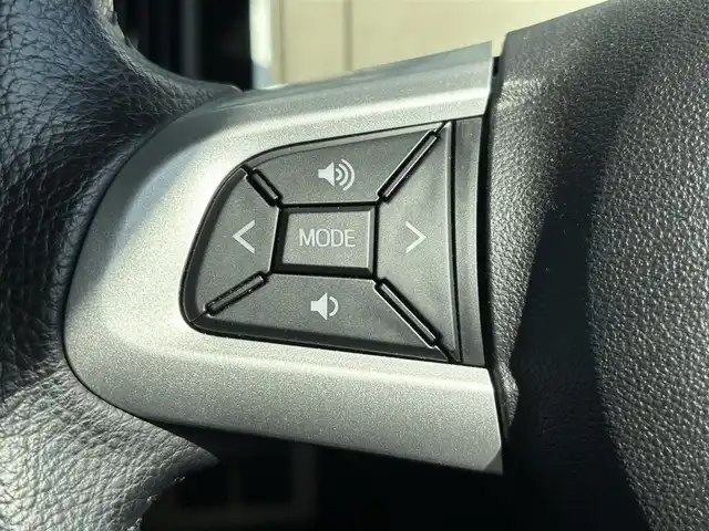 ダイハツ ムーヴ キャンバス X ブラックアクセント リミテッド SAⅢ 奈良県 2019(令1)年 3.5万km パールホワイトⅢ 純正8インチナビ [NSZN-X70D]/アラウンドビューカメラ /フルセグTV /両側パワースライドドア /LEDヘッドライト /衝突被害軽減システム /オートマチックハイビーム /オートライト /電動格納ミラー /純正フロアマット