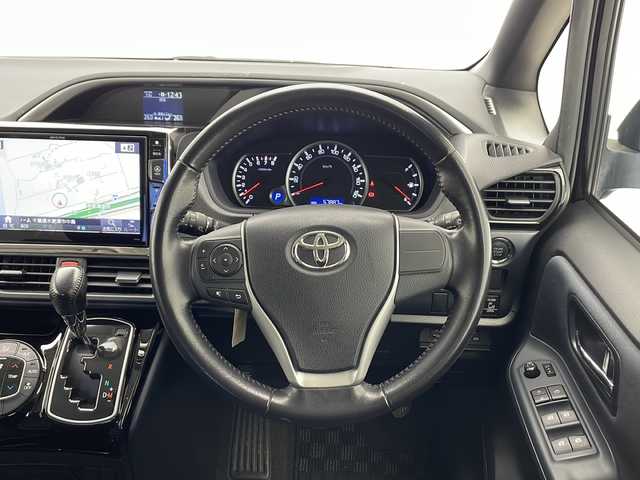 トヨタ ヴォクシー ZS 煌Ⅱ 千葉県 2016(平28)年 5.8万km ブラック アルパインナビ/　CD/DVD/Bluetooth/フルセグTV/アルパインフリップダウンモニター/衝突軽減ブレーキ/車線逸脱警報/先行車発進警報/オートハイビーム/両側パワスラ/ビルトインETC/LEDライト/フォグランプ/ロールサンシェード/フロアマット/ドアバイザー