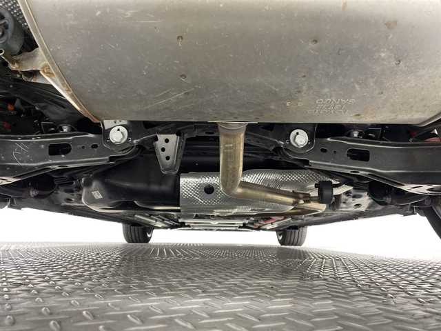 トヨタ カローラツーリング ハイブリッド ダブルバイビー 神奈川県 2023(令5)年 2.3万km スパークリングブラックパールクリスタルシャイン 純正8型ディスプレイオーディオ/コネクティッドナビ/フルセグ　USB　Bluetooth　Miracast/バックカメラ/セーフティセンス/プリクラッシュセーフティ/レーントレーシングアシスト/レーンディパーチャーアラート/レーダークルーズコントロール/オートマチックハイビーム/ロードサインアシスト/ドライバー異常時対応システム/プロアクティブドライビングアシスト/発進遅れ告知機能/ハイビームアシスト/ドライブスタートコントロール/車両接近通報装置/パーキングサポートブレーキ/純正ビルトインETC2.0/電動パーキングブレーキ/オートブレーキホールド/革巻きステアリング/ステアリングスイッチ/ハーフレザーシート/EV/ECO/SPORTモード/プッシュスタート/スマートキー/LEDヘッドランプ/LEDフロントフォグランプ/オートライト/前後ソナー/アイドリングストップ/純正ビルトインETC/電格電格ウインカーミラー/純正リアスポイラー/純正17インチアルミホイール