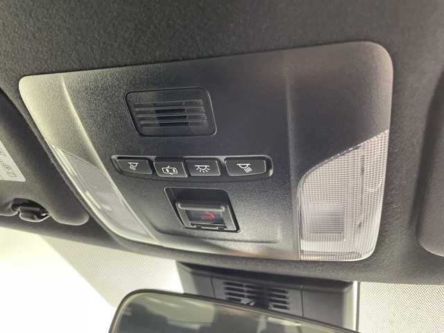 トヨタ カローラツーリング ハイブリッド ダブルバイビー 神奈川県 2023(令5)年 2.3万km スパークリングブラックパールクリスタルシャイン 純正8型ディスプレイオーディオ/コネクティッドナビ/フルセグ　USB　Bluetooth　Miracast/バックカメラ/セーフティセンス/プリクラッシュセーフティ/レーントレーシングアシスト/レーンディパーチャーアラート/レーダークルーズコントロール/オートマチックハイビーム/ロードサインアシスト/ドライバー異常時対応システム/プロアクティブドライビングアシスト/発進遅れ告知機能/ハイビームアシスト/ドライブスタートコントロール/車両接近通報装置/パーキングサポートブレーキ/純正ビルトインETC2.0/電動パーキングブレーキ/オートブレーキホールド/革巻きステアリング/ステアリングスイッチ/ハーフレザーシート/EV/ECO/SPORTモード/プッシュスタート/スマートキー/LEDヘッドランプ/LEDフロントフォグランプ/オートライト/前後ソナー/アイドリングストップ/純正ビルトインETC/電格電格ウインカーミラー/純正リアスポイラー/純正17インチアルミホイール