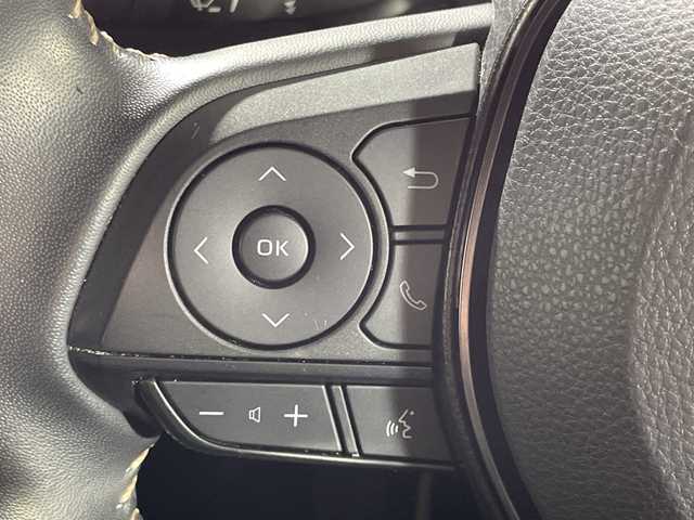 トヨタ カローラツーリング ハイブリッド ダブルバイビー 神奈川県 2023(令5)年 2.3万km スパークリングブラックパールクリスタルシャイン 純正8型ディスプレイオーディオ/コネクティッドナビ/フルセグ　USB　Bluetooth　Miracast/バックカメラ/セーフティセンス/プリクラッシュセーフティ/レーントレーシングアシスト/レーンディパーチャーアラート/レーダークルーズコントロール/オートマチックハイビーム/ロードサインアシスト/ドライバー異常時対応システム/プロアクティブドライビングアシスト/発進遅れ告知機能/ハイビームアシスト/ドライブスタートコントロール/車両接近通報装置/パーキングサポートブレーキ/純正ビルトインETC2.0/電動パーキングブレーキ/オートブレーキホールド/革巻きステアリング/ステアリングスイッチ/ハーフレザーシート/EV/ECO/SPORTモード/プッシュスタート/スマートキー/LEDヘッドランプ/LEDフロントフォグランプ/オートライト/前後ソナー/アイドリングストップ/純正ビルトインETC/電格電格ウインカーミラー/純正リアスポイラー/純正17インチアルミホイール