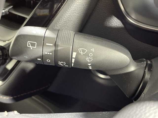 トヨタ カローラツーリング ハイブリッド ダブルバイビー 神奈川県 2023(令5)年 2.3万km スパークリングブラックパールクリスタルシャイン 純正8型ディスプレイオーディオ/コネクティッドナビ/フルセグ　USB　Bluetooth　Miracast/バックカメラ/セーフティセンス/プリクラッシュセーフティ/レーントレーシングアシスト/レーンディパーチャーアラート/レーダークルーズコントロール/オートマチックハイビーム/ロードサインアシスト/ドライバー異常時対応システム/プロアクティブドライビングアシスト/発進遅れ告知機能/ハイビームアシスト/ドライブスタートコントロール/車両接近通報装置/パーキングサポートブレーキ/純正ビルトインETC2.0/電動パーキングブレーキ/オートブレーキホールド/革巻きステアリング/ステアリングスイッチ/ハーフレザーシート/EV/ECO/SPORTモード/プッシュスタート/スマートキー/LEDヘッドランプ/LEDフロントフォグランプ/オートライト/前後ソナー/アイドリングストップ/純正ビルトインETC/電格電格ウインカーミラー/純正リアスポイラー/純正17インチアルミホイール